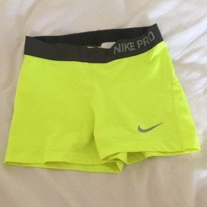 2.5” Nike Pros